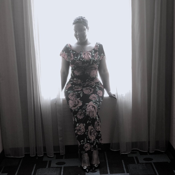 Meet your Posher, Tanisha, RN.❣️ - Picture 16 of 17